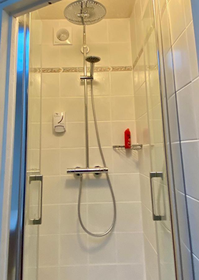 Hotel Studia Paris Bagian luar foto